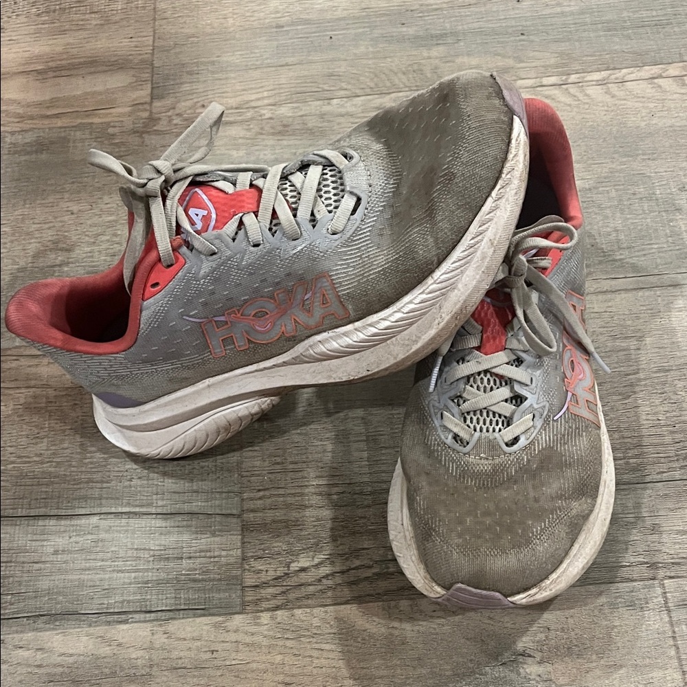 Hoka Mach 6 size 9.5